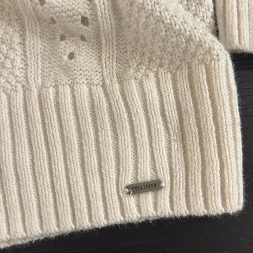 Hollister Cream Cardigan Sweater - Picture 7 of 8